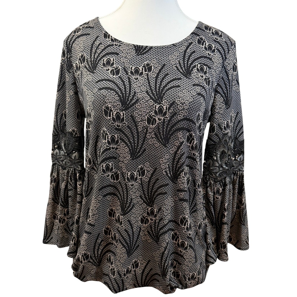 Alfani Bell Sleeve Blouse Women XS Black White Floral Crochet‎ Lace Excellent